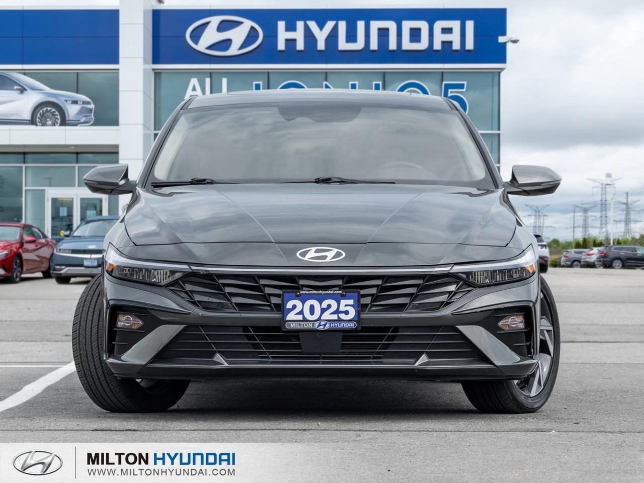 2025 Hyundai Elantra Luxury 4dr Sedan Photo
