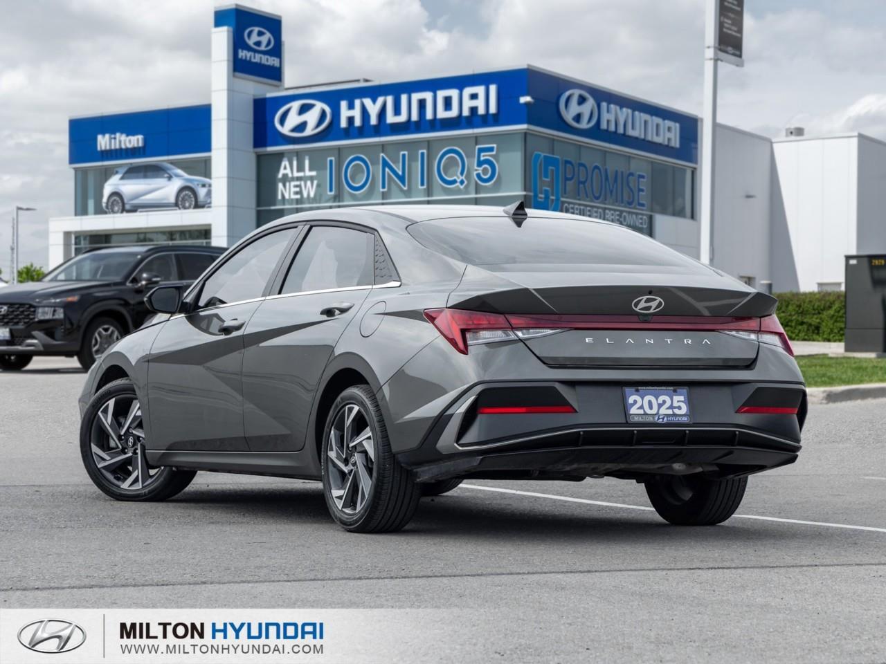 2025 Hyundai Elantra Luxury 4dr Sedan Photo