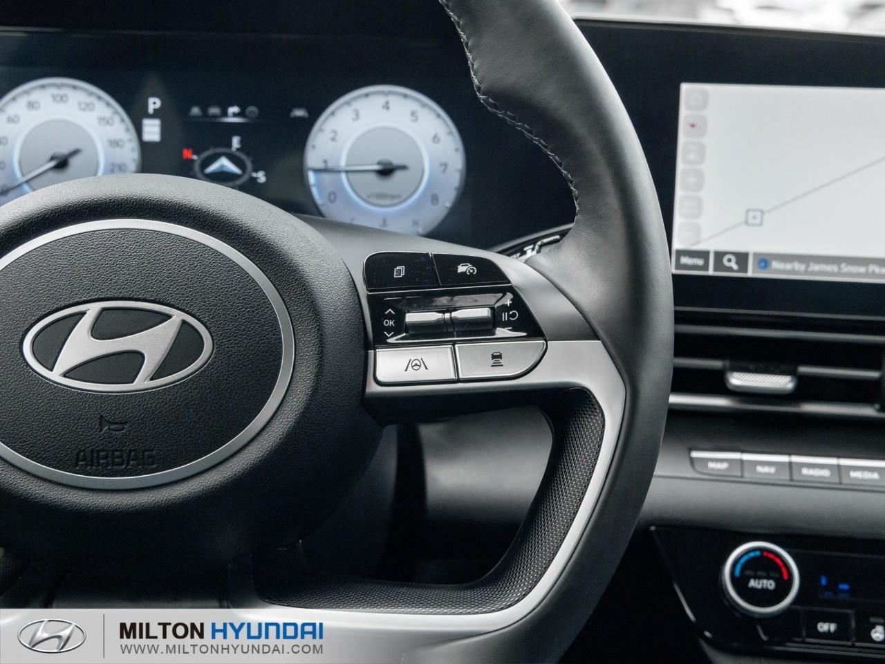2025 Hyundai Elantra Luxury 4dr Sedan Photo