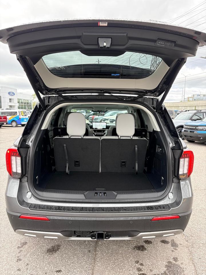 2026 Ford Explorer  Photo
