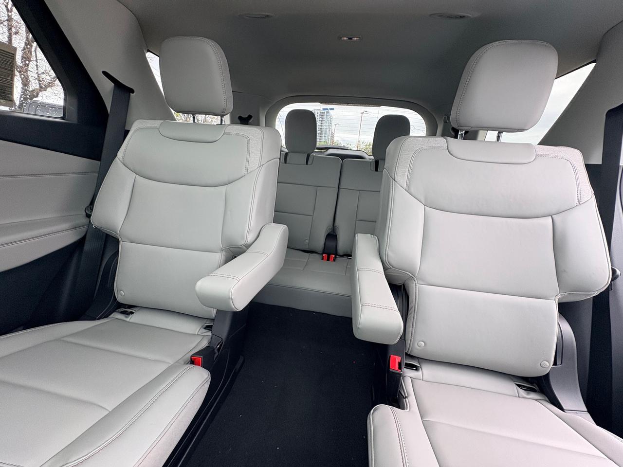 2026 Ford Explorer  Photo