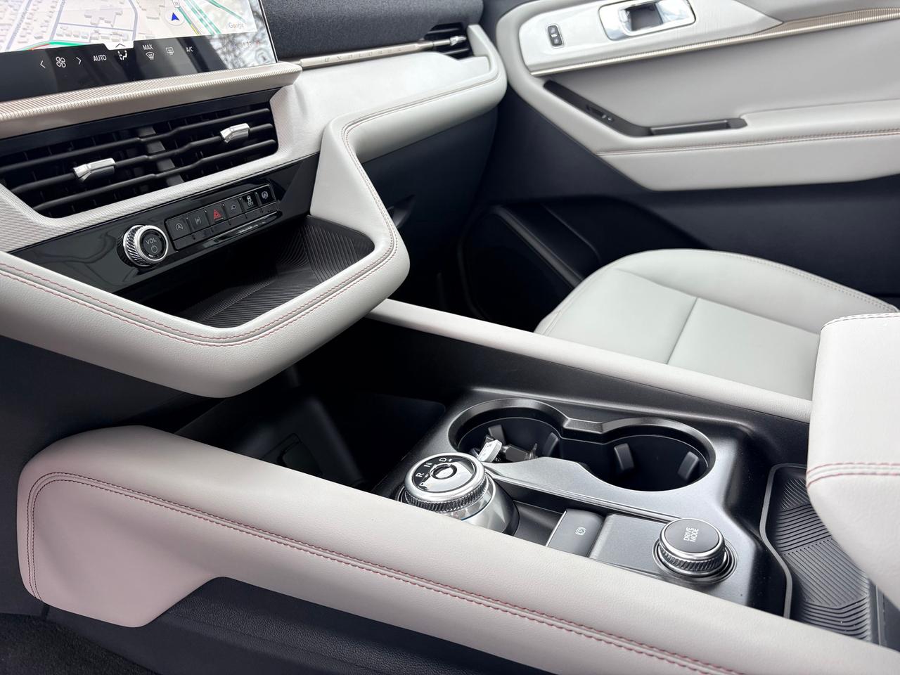 2026 Ford Explorer  Photo