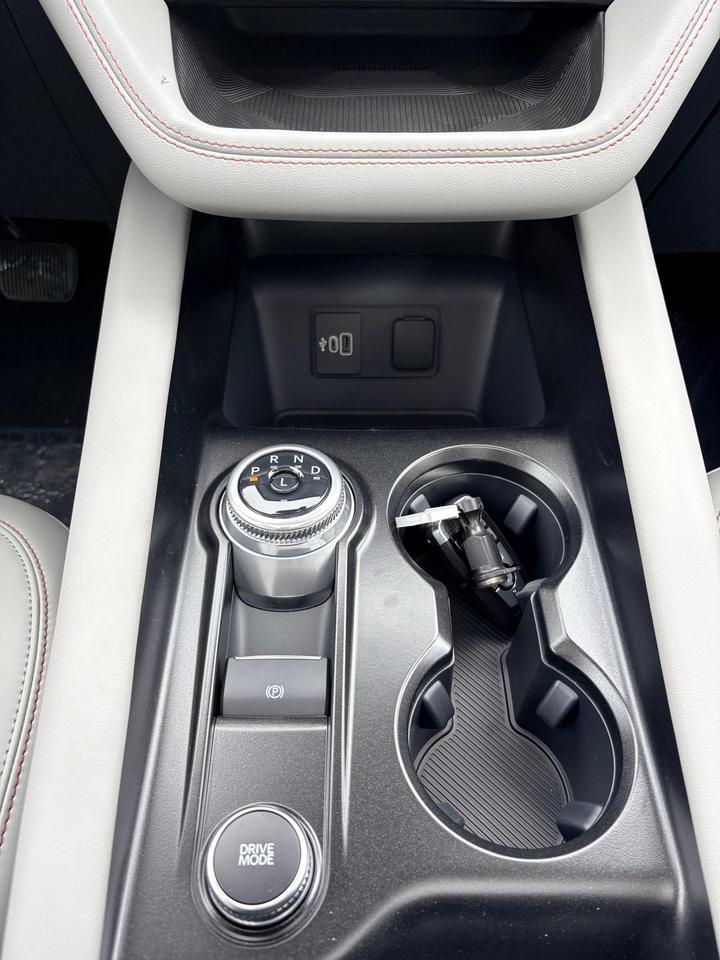 2026 Ford Explorer  Photo