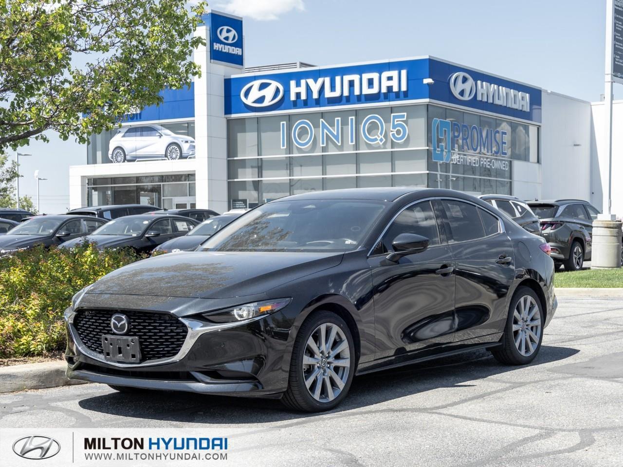 2025 Mazda MAZDA3  Photo