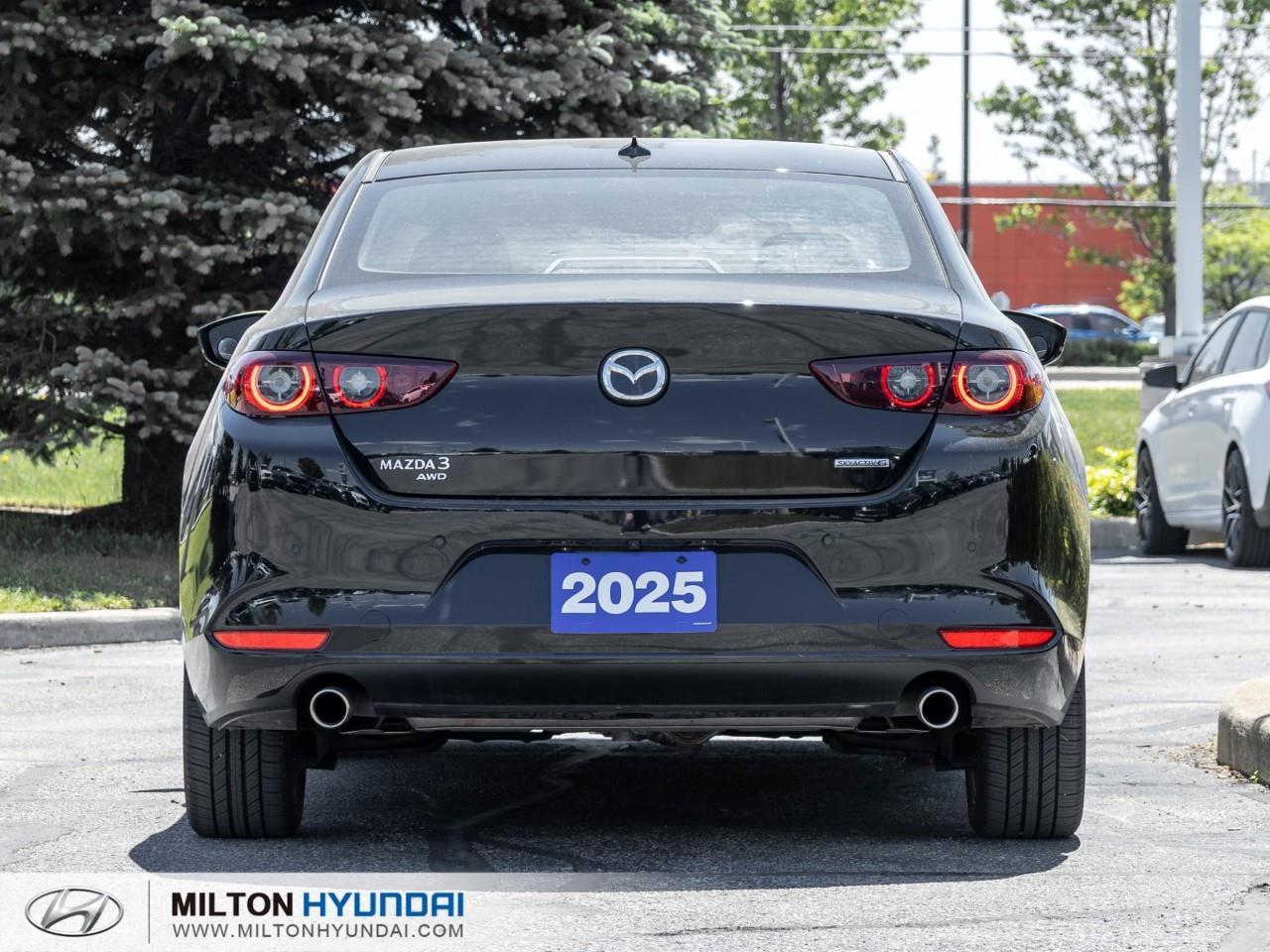 2025 Mazda MAZDA3  Photo