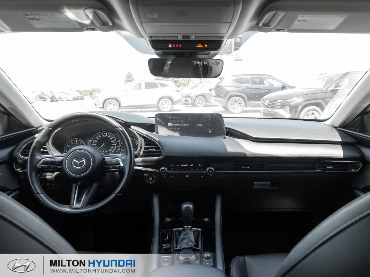 2025 Mazda MAZDA3  Photo
