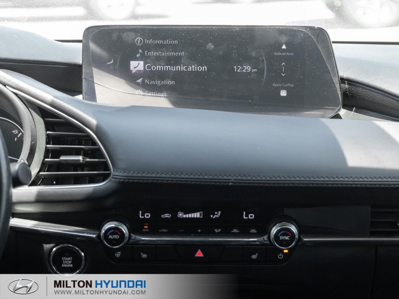 2025 Mazda MAZDA3  Photo