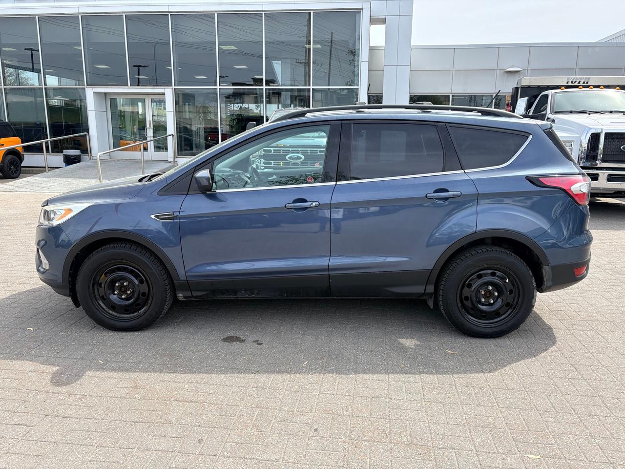 2018 Ford Escape SEL 4dr 4x4 Photo3