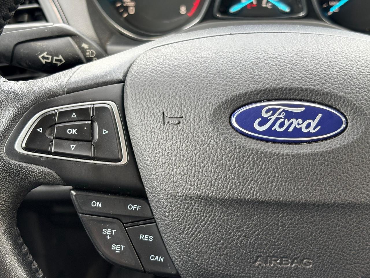 2018 Ford Escape SEL 4dr 4x4 Photo