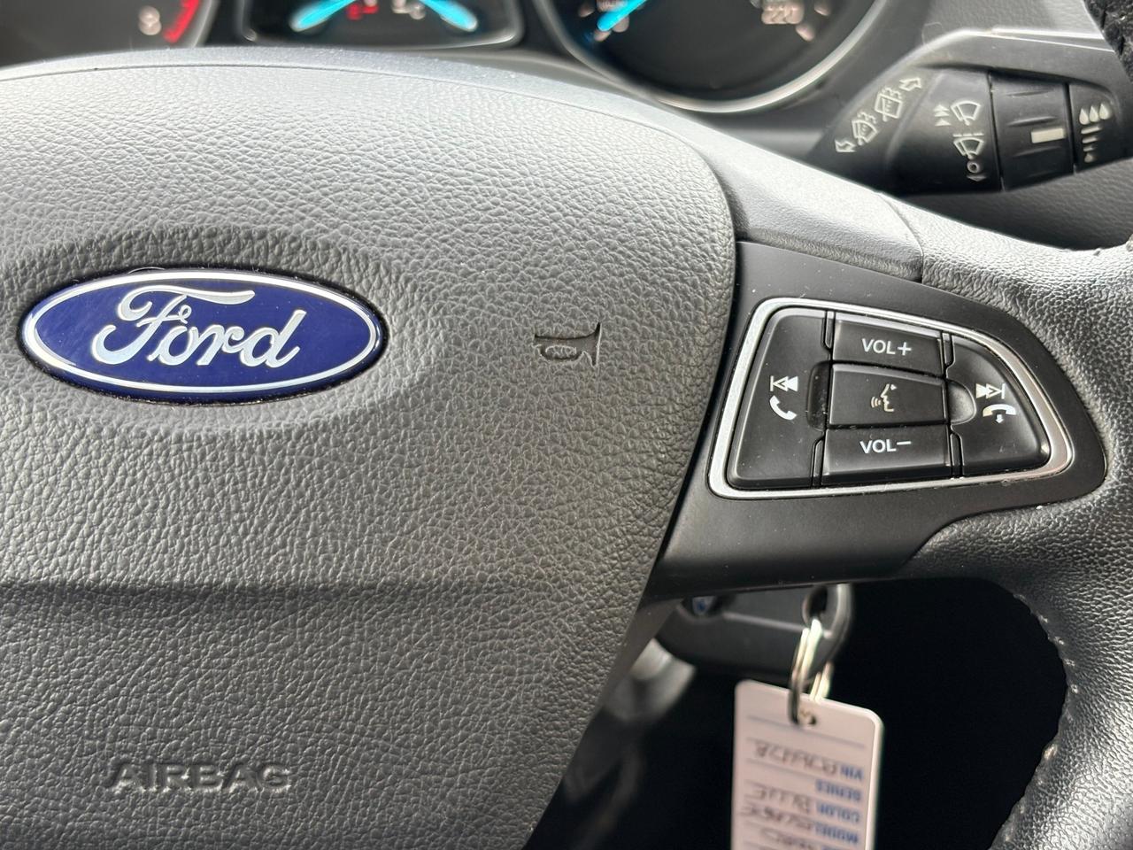 2018 Ford Escape SEL 4dr 4x4 Photo