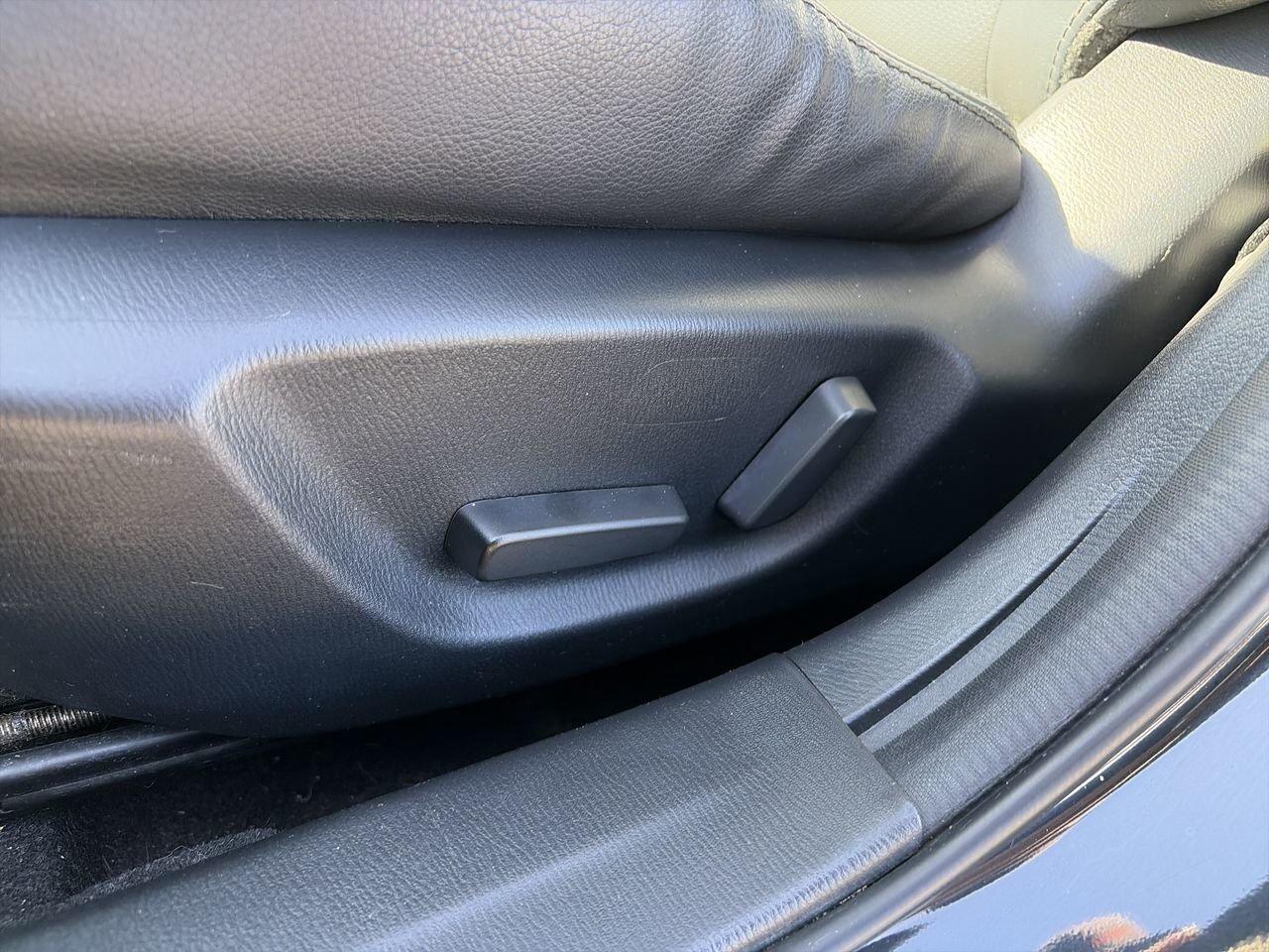 2018 Mazda Mazda3 Sport GT HUD   Lthr Seats   Sunroof   NAV   Backup Cam Photo