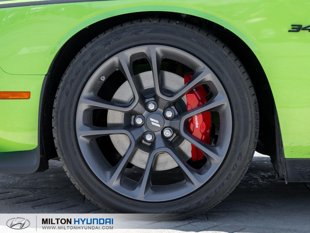 2023 Dodge Challenger R/T 2dr Rear-Wheel Drive Coupe Photo