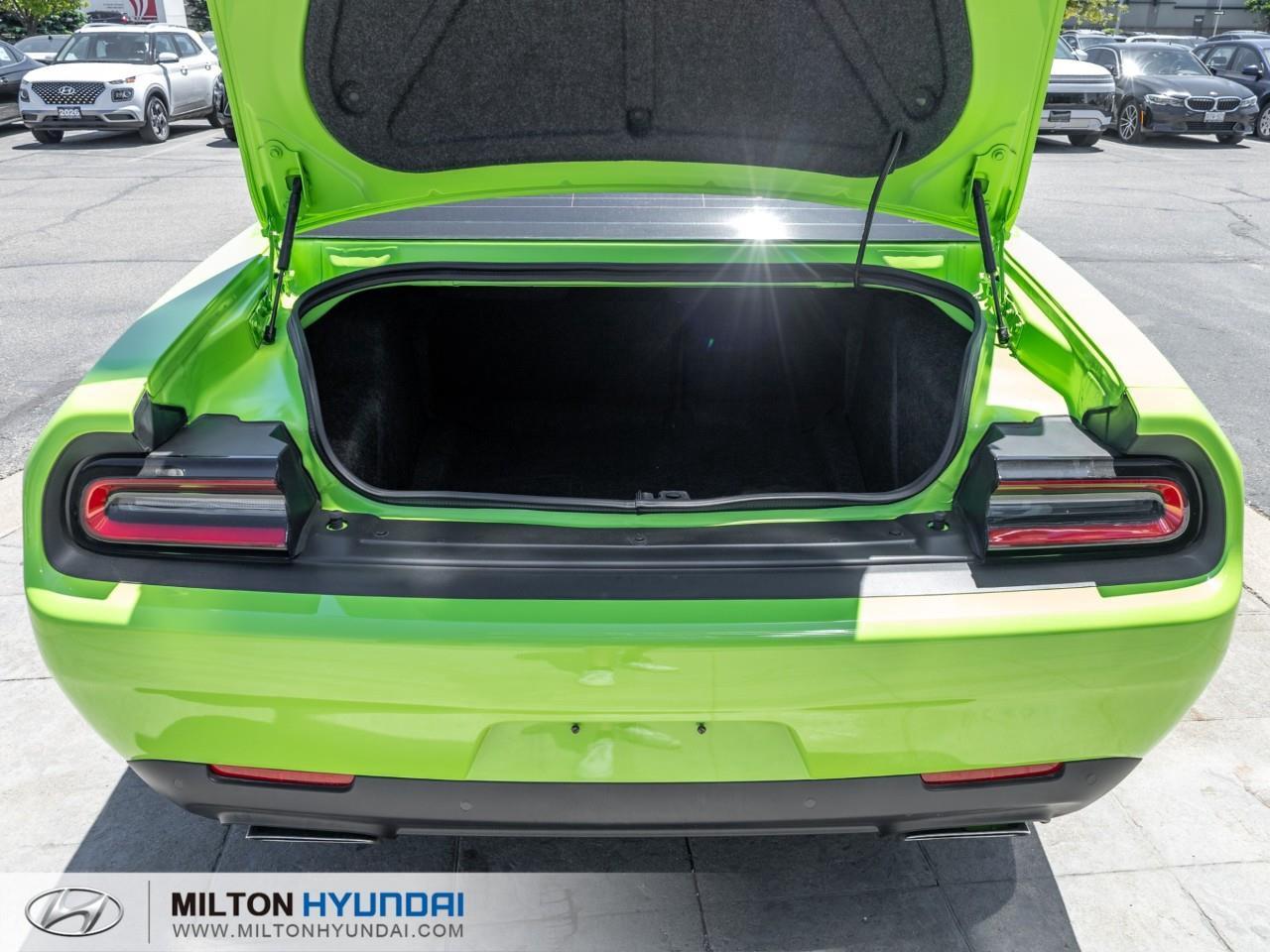 2023 Dodge Challenger R/T 2dr Rear-Wheel Drive Coupe Photo