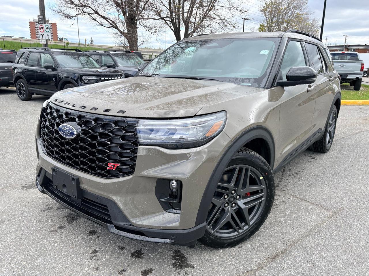 2026 Ford Explorer ST 4dr 4x4 Photo