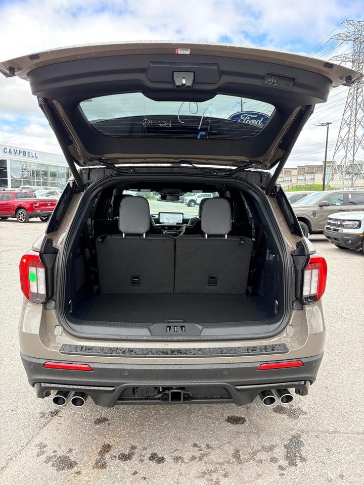 2026 Ford Explorer ST 4dr 4x4 Photo