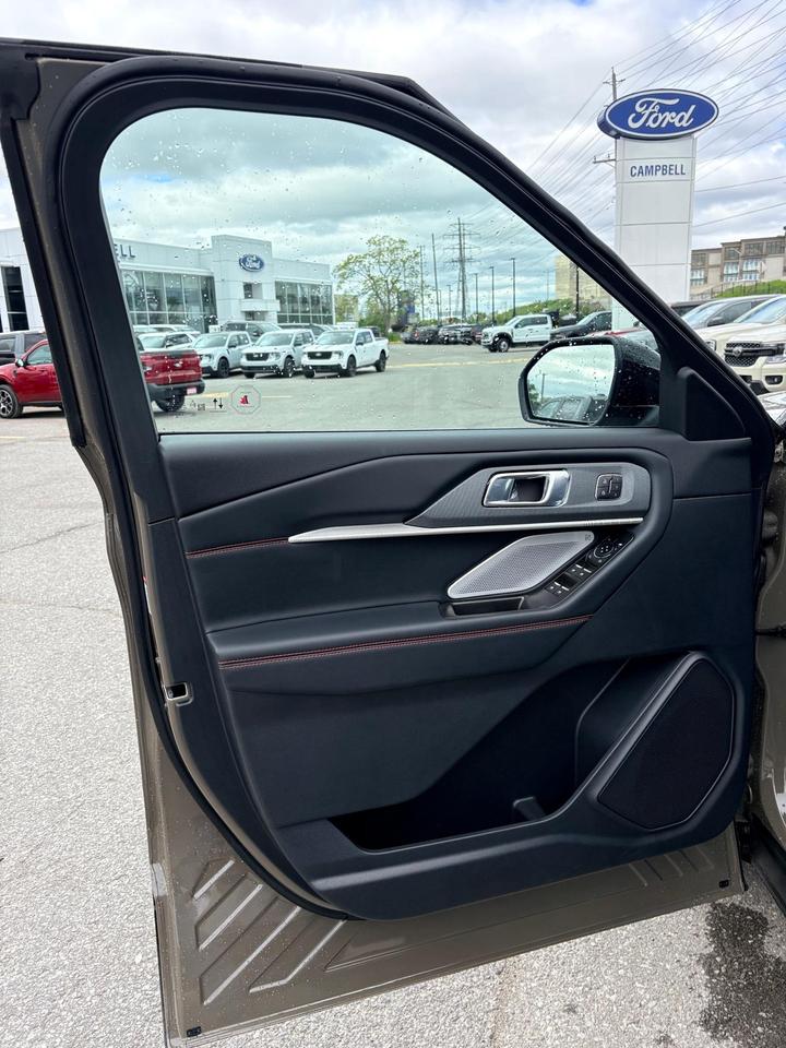 2026 Ford Explorer ST 4dr 4x4 Photo