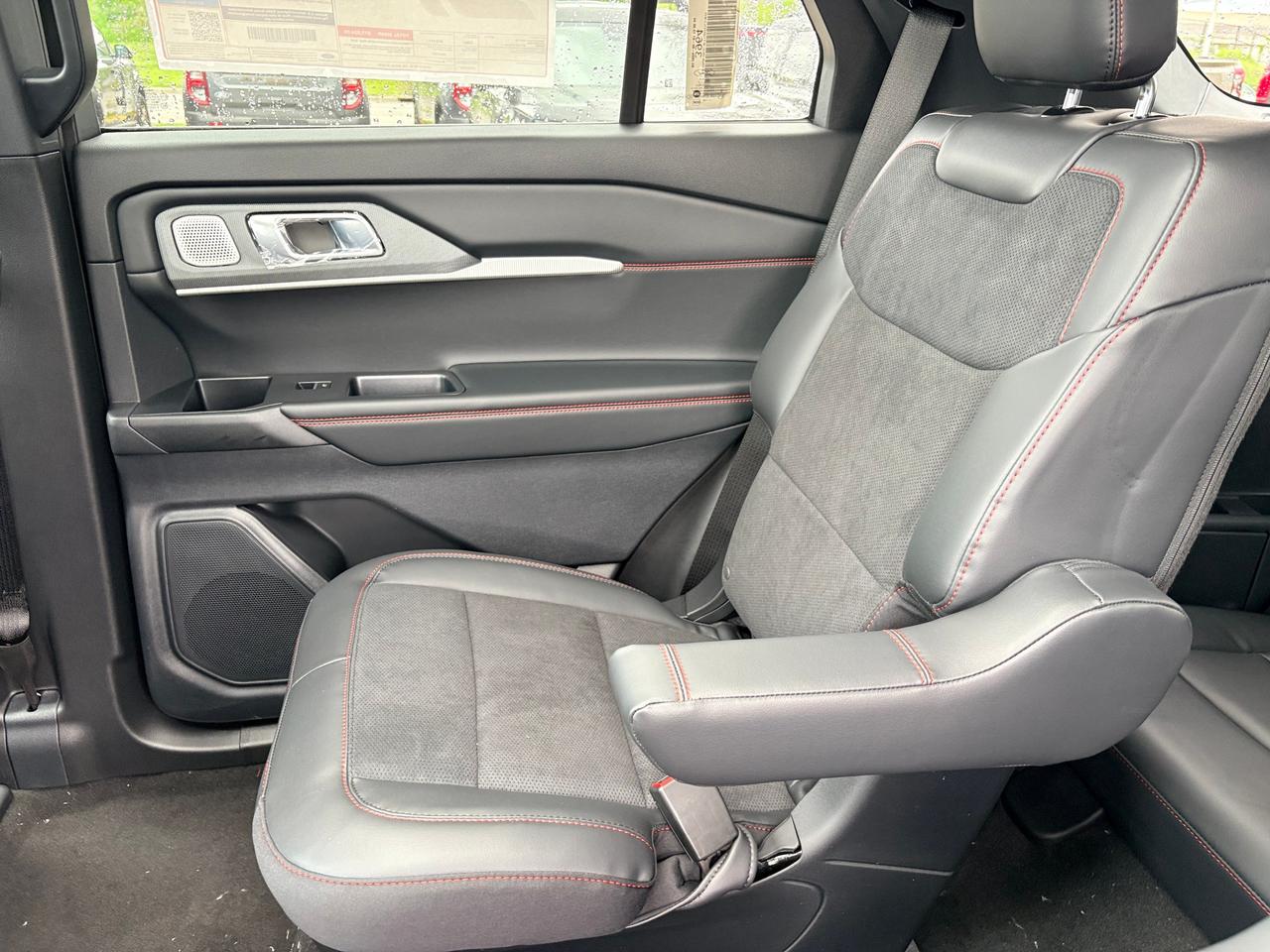 2026 Ford Explorer ST 4dr 4x4 Photo