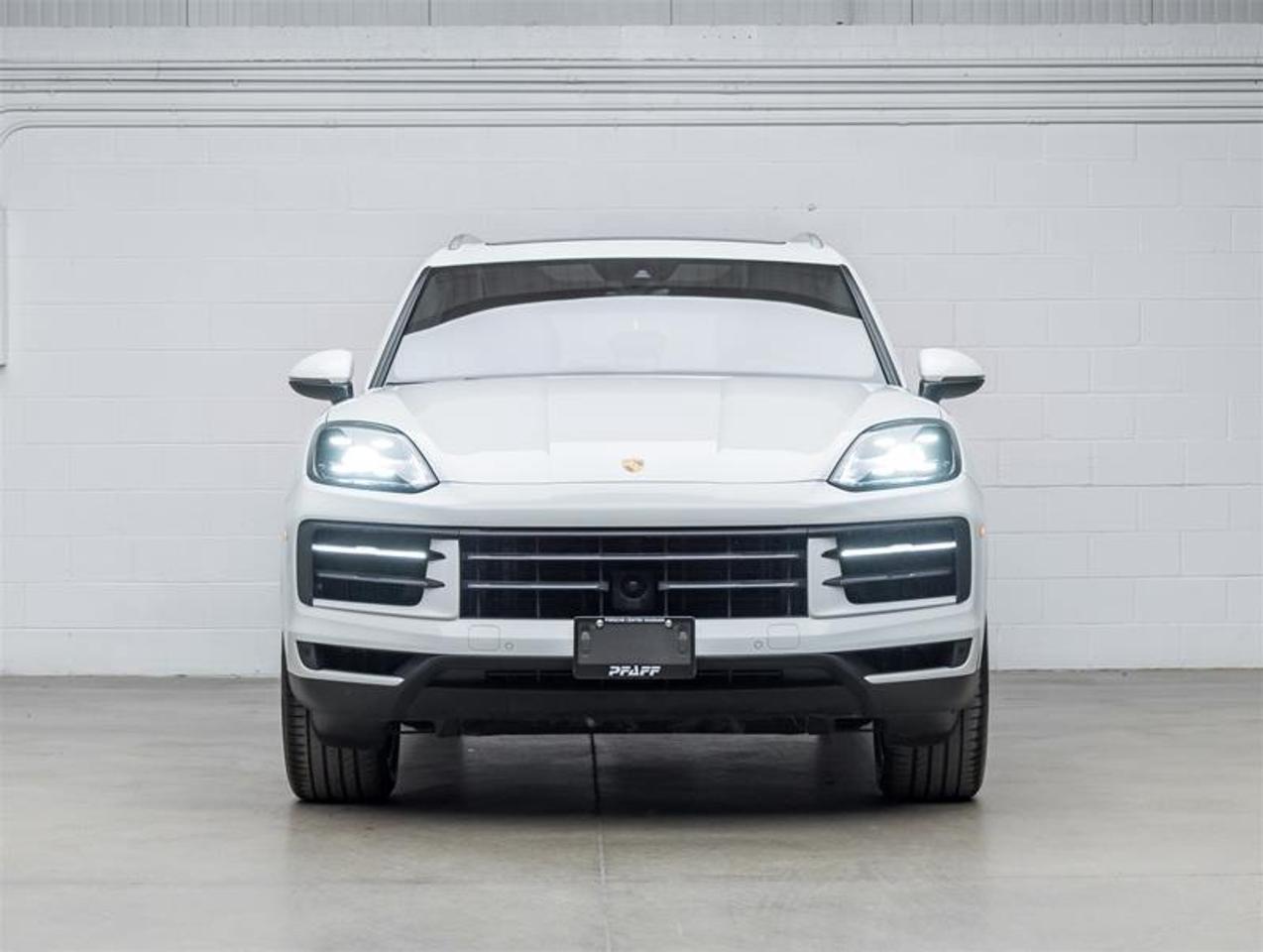 2024 Porsche Cayenne  Photo