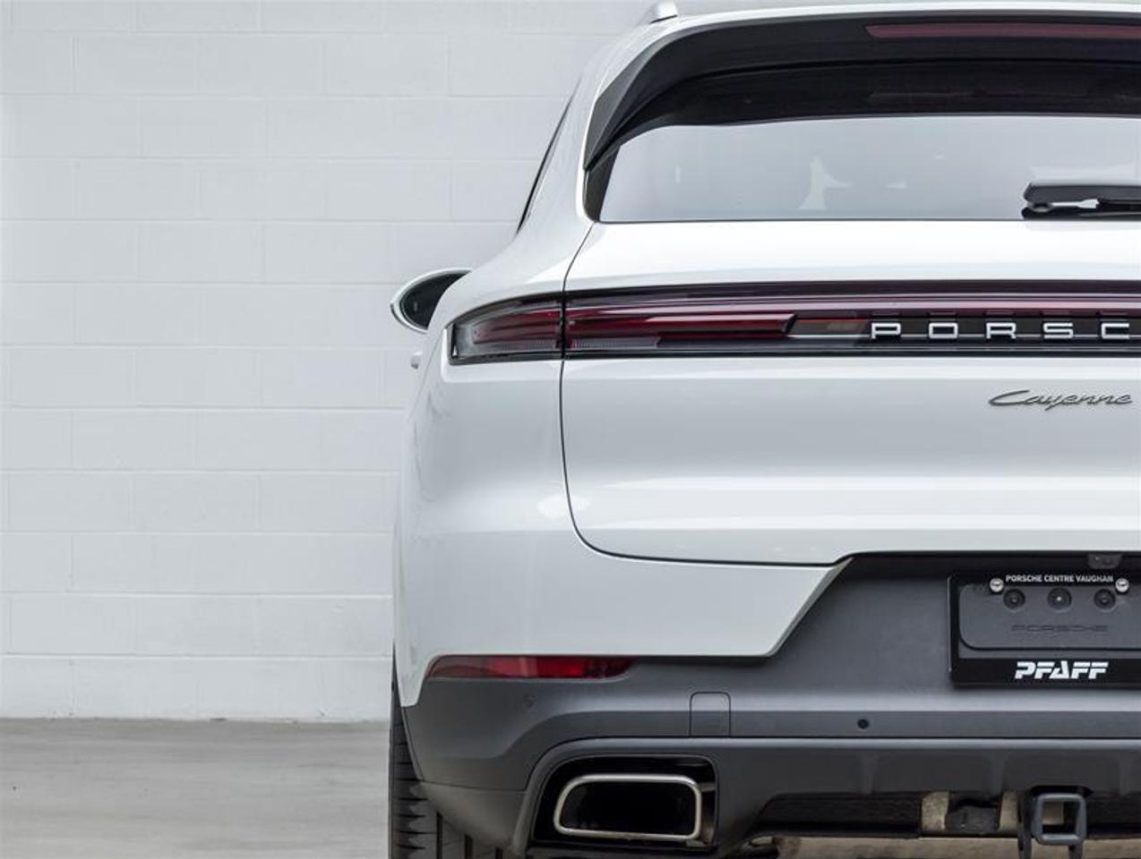 2024 Porsche Cayenne  Photo