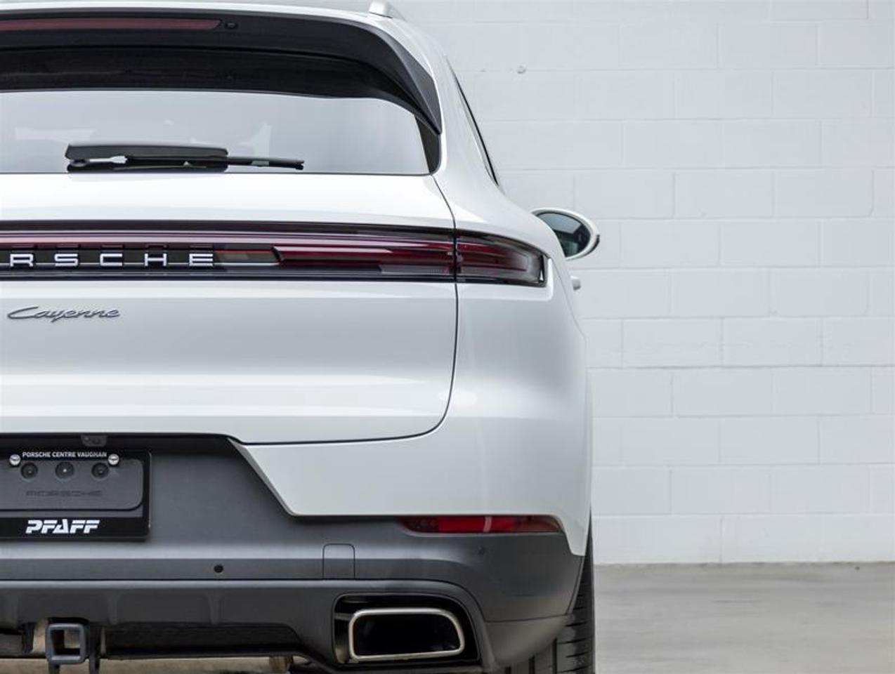 2024 Porsche Cayenne  Photo