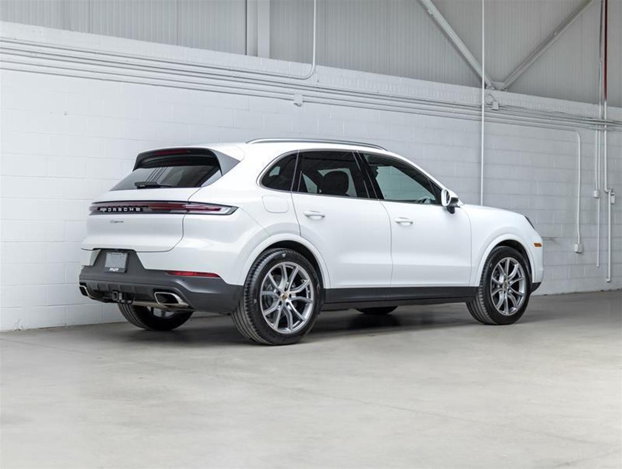 2024 Porsche Cayenne  Photo