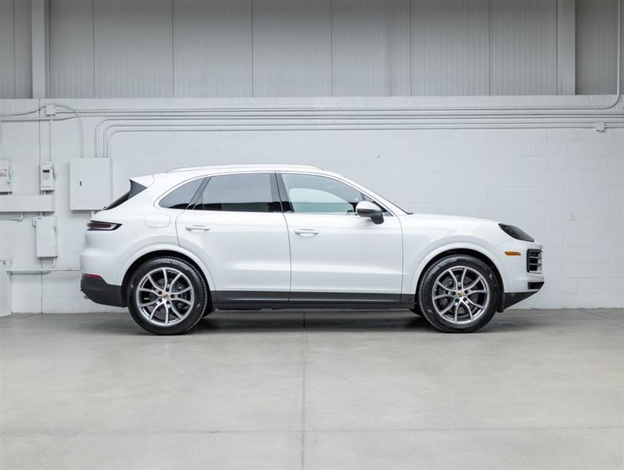 2024 Porsche Cayenne  Photo