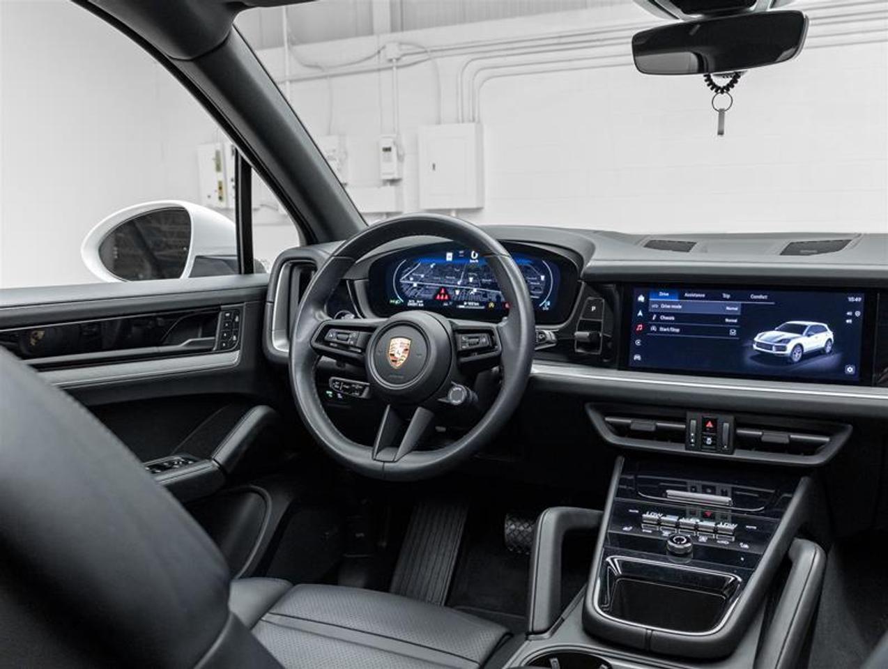 2024 Porsche Cayenne  Photo
