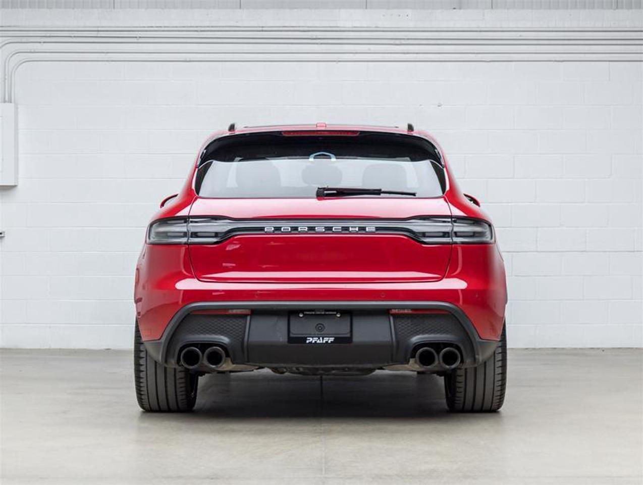 2023 Porsche Macan  Photo