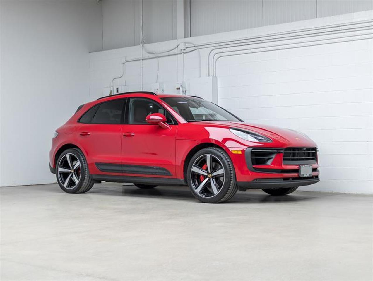2023 Porsche Macan  Photo