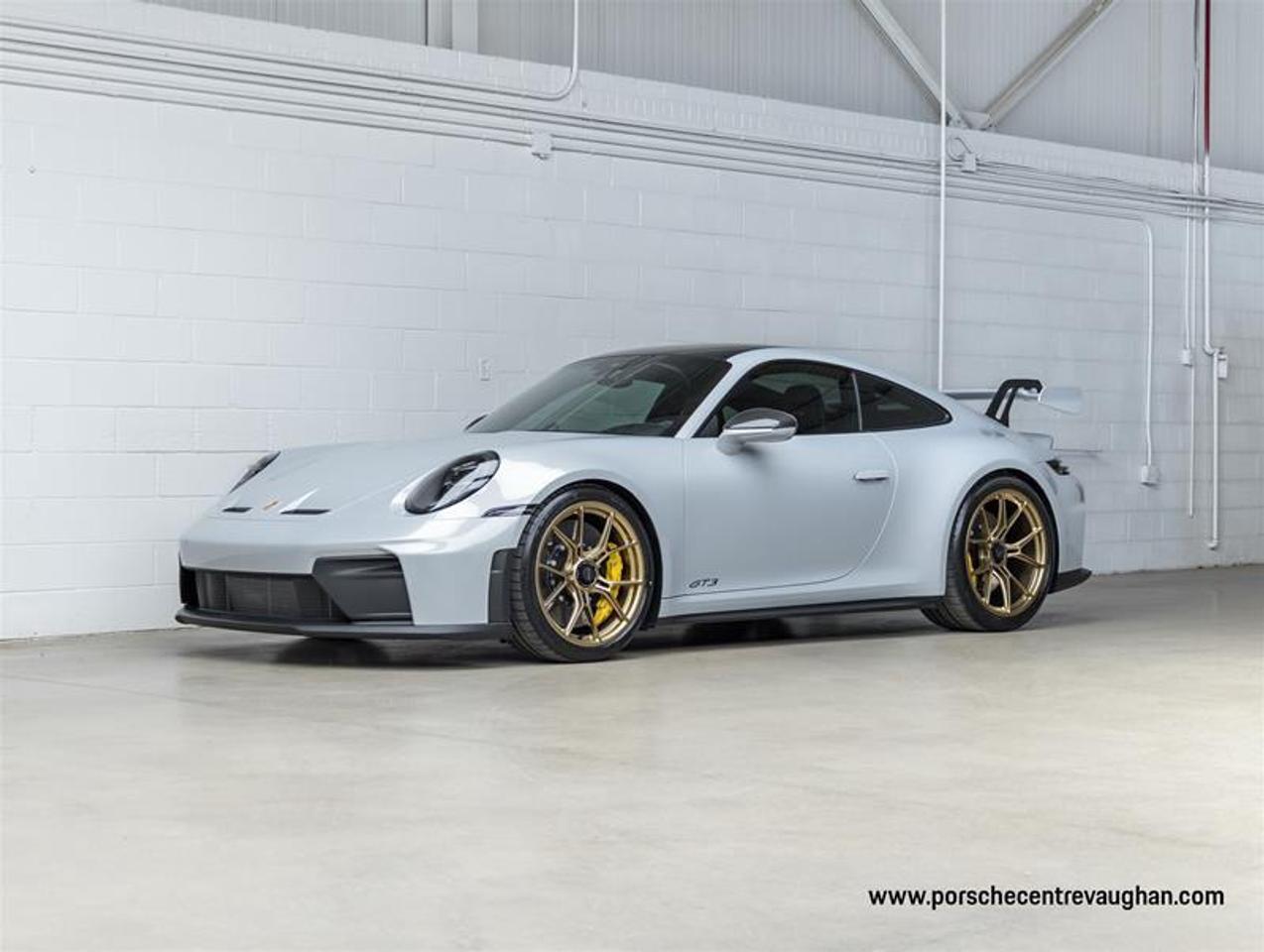 2026 Porsche 911  Photo0