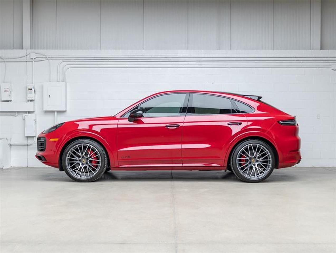 2023 Porsche Cayenne  Photo
