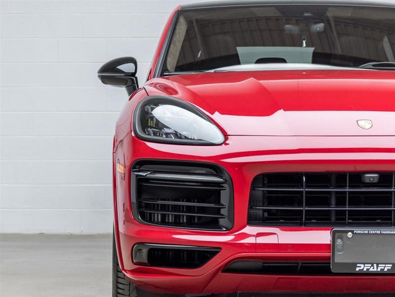 2023 Porsche Cayenne  Photo2