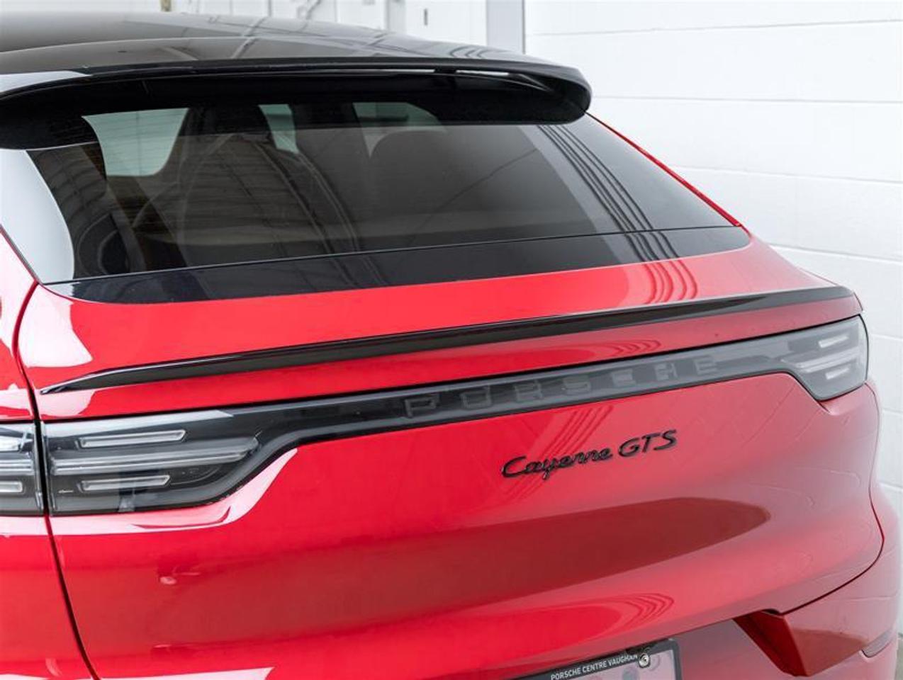 2023 Porsche Cayenne  Photo