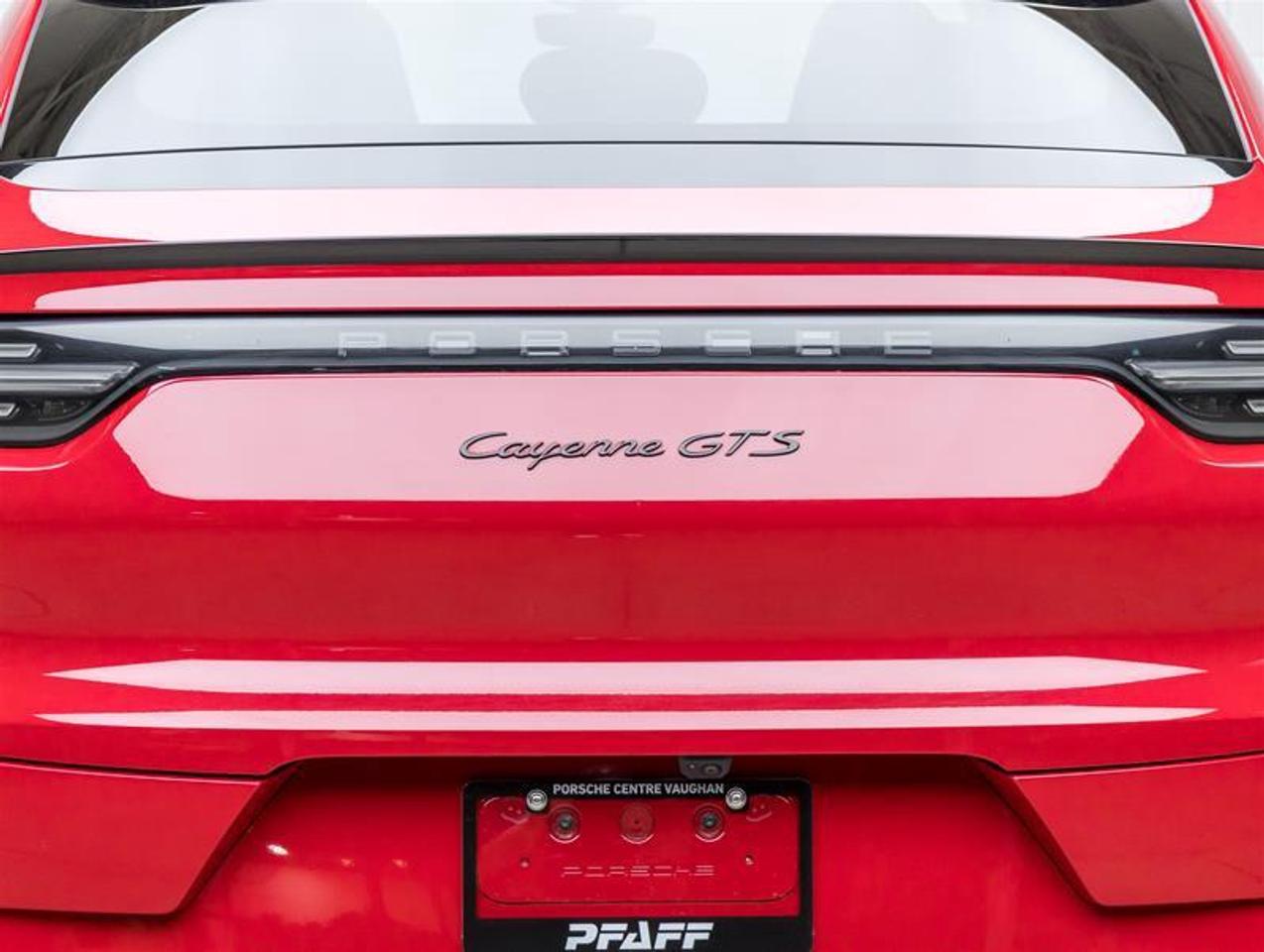 2023 Porsche Cayenne  Photo