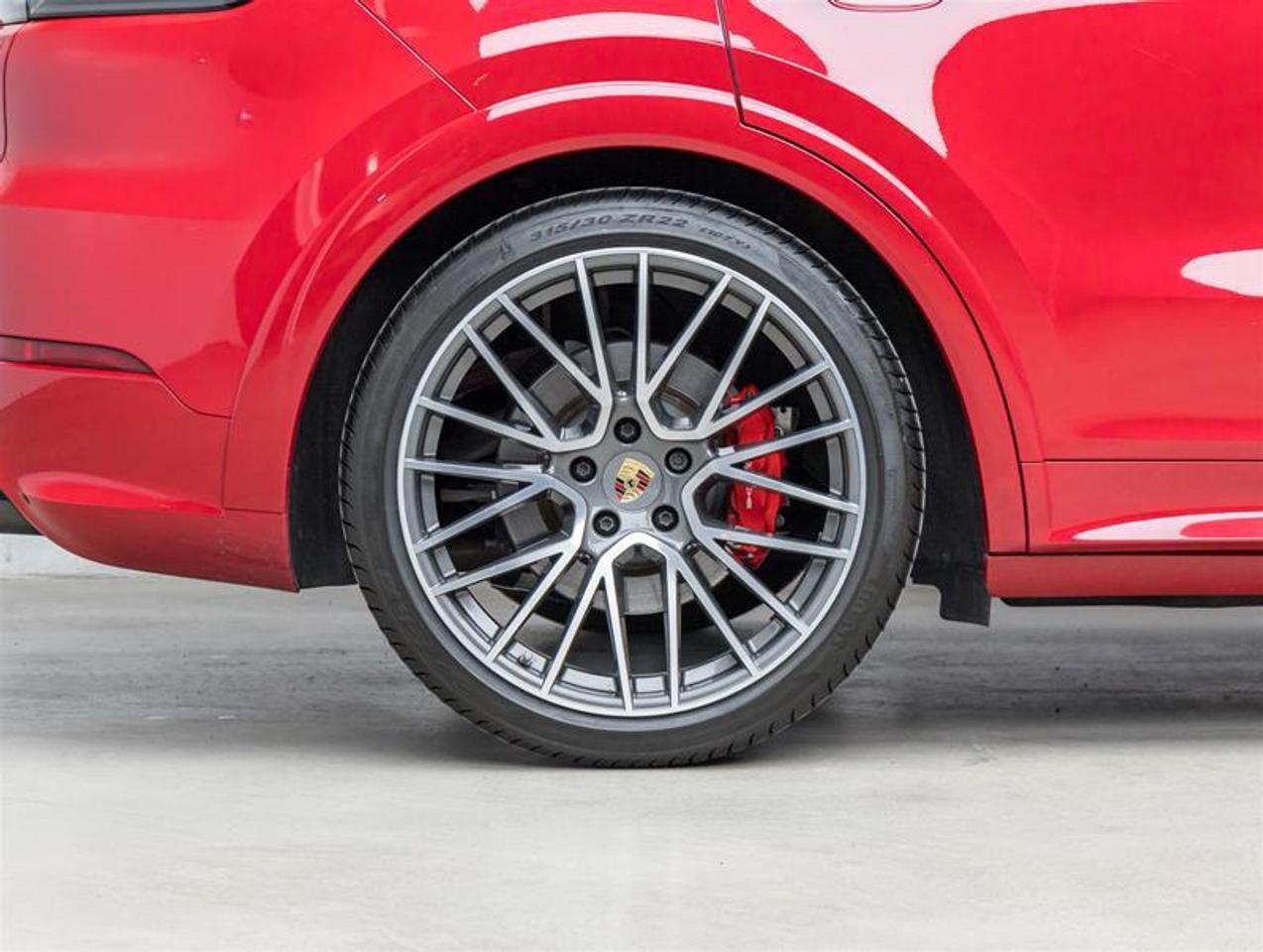 2023 Porsche Cayenne  Photo