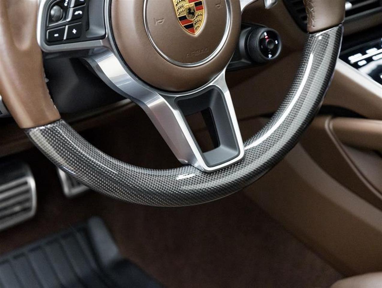 2023 Porsche Cayenne  Photo