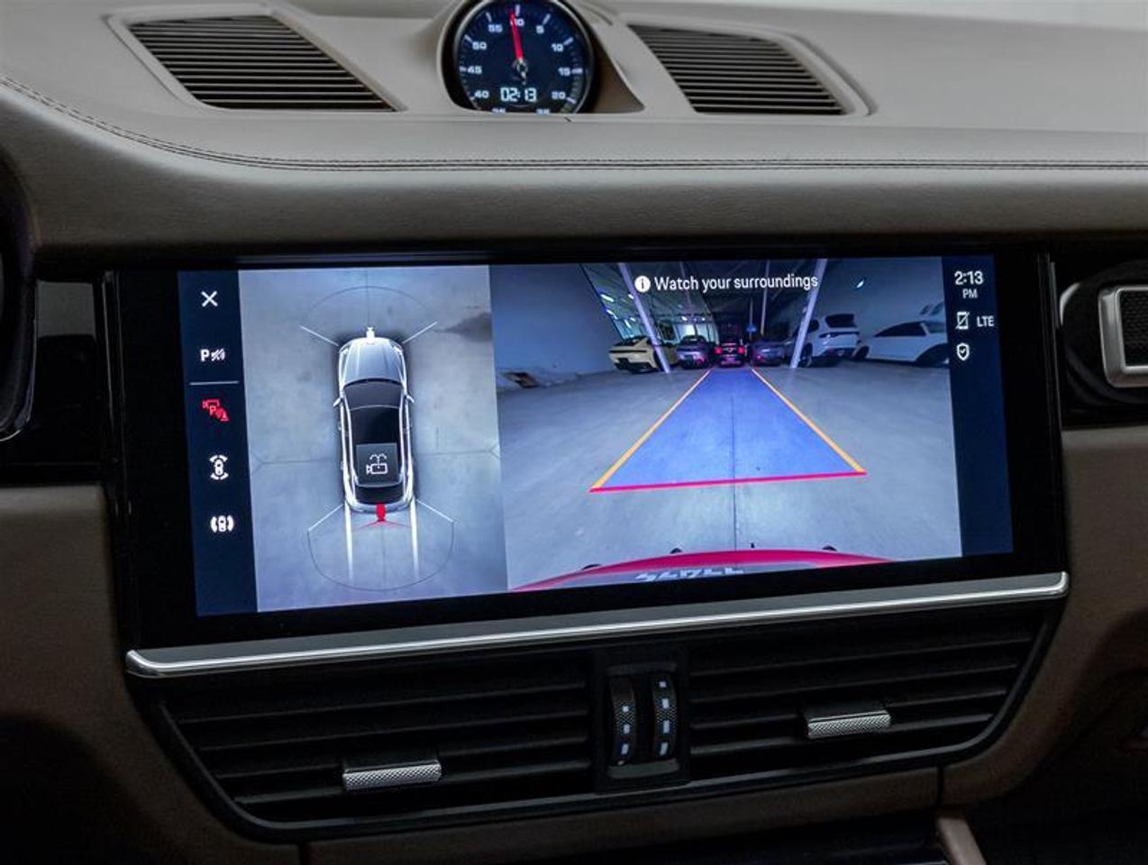 2023 Porsche Cayenne  Photo