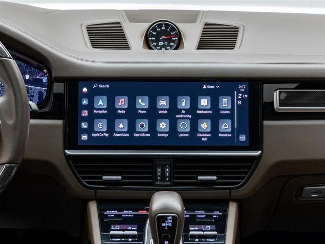 2023 Porsche Cayenne  Photo
