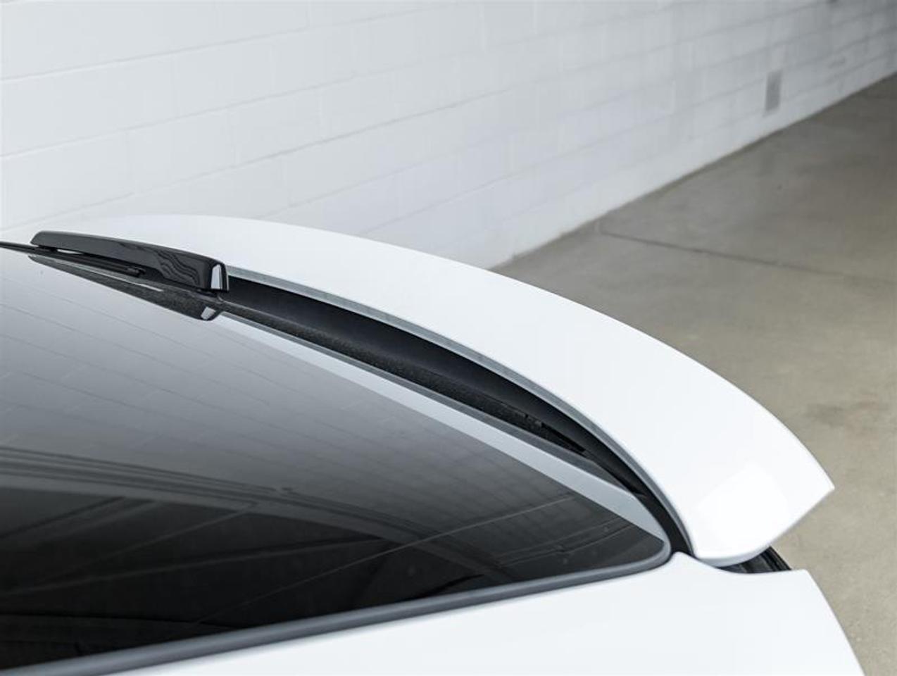 2026 Porsche Macan  Photo