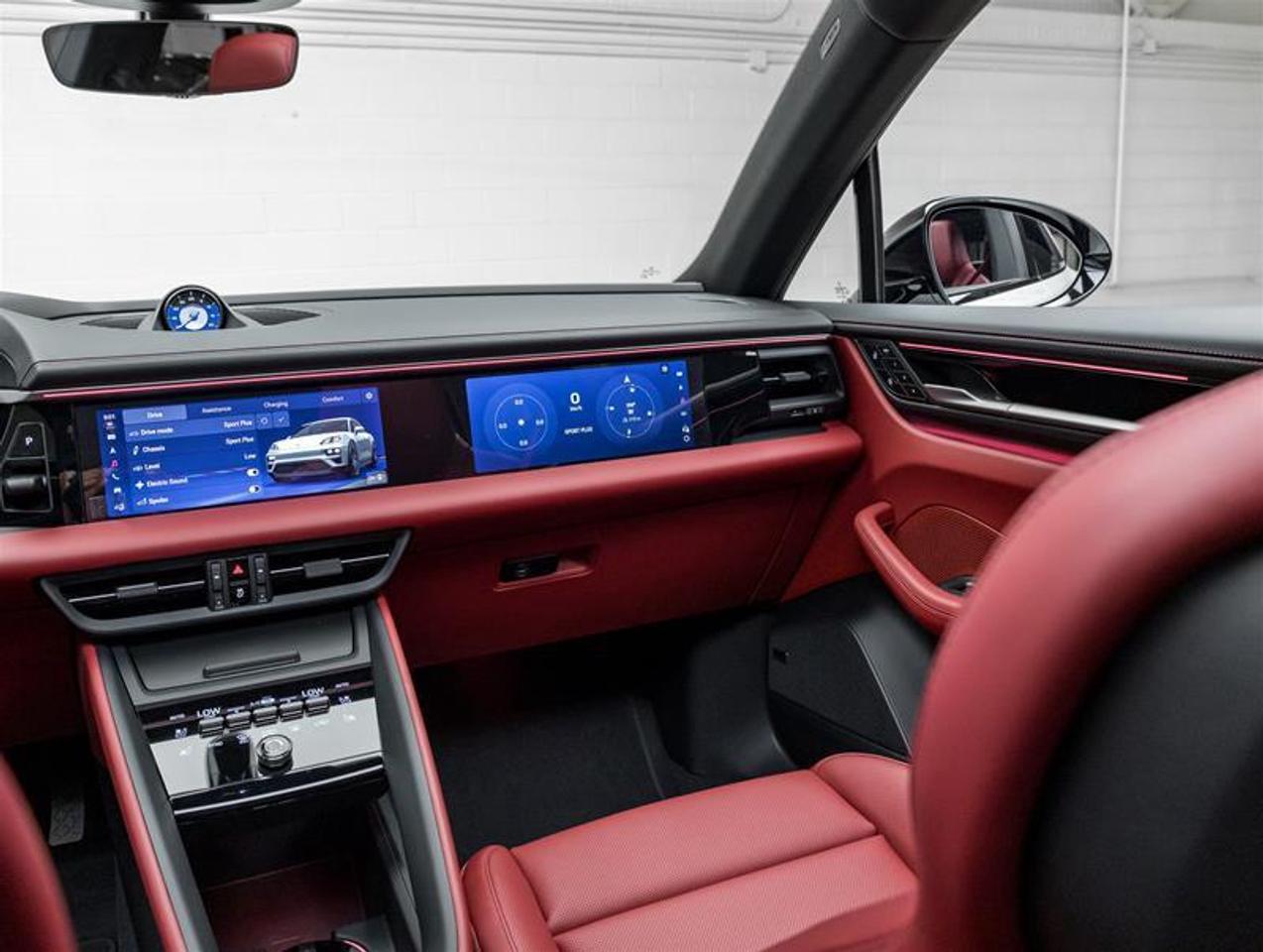 2026 Porsche Macan  Photo