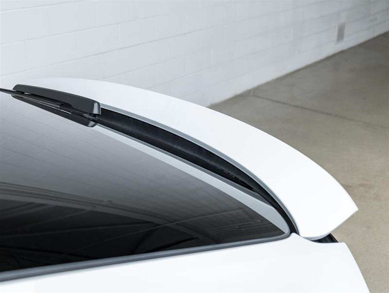 2026 Porsche Macan  Photo