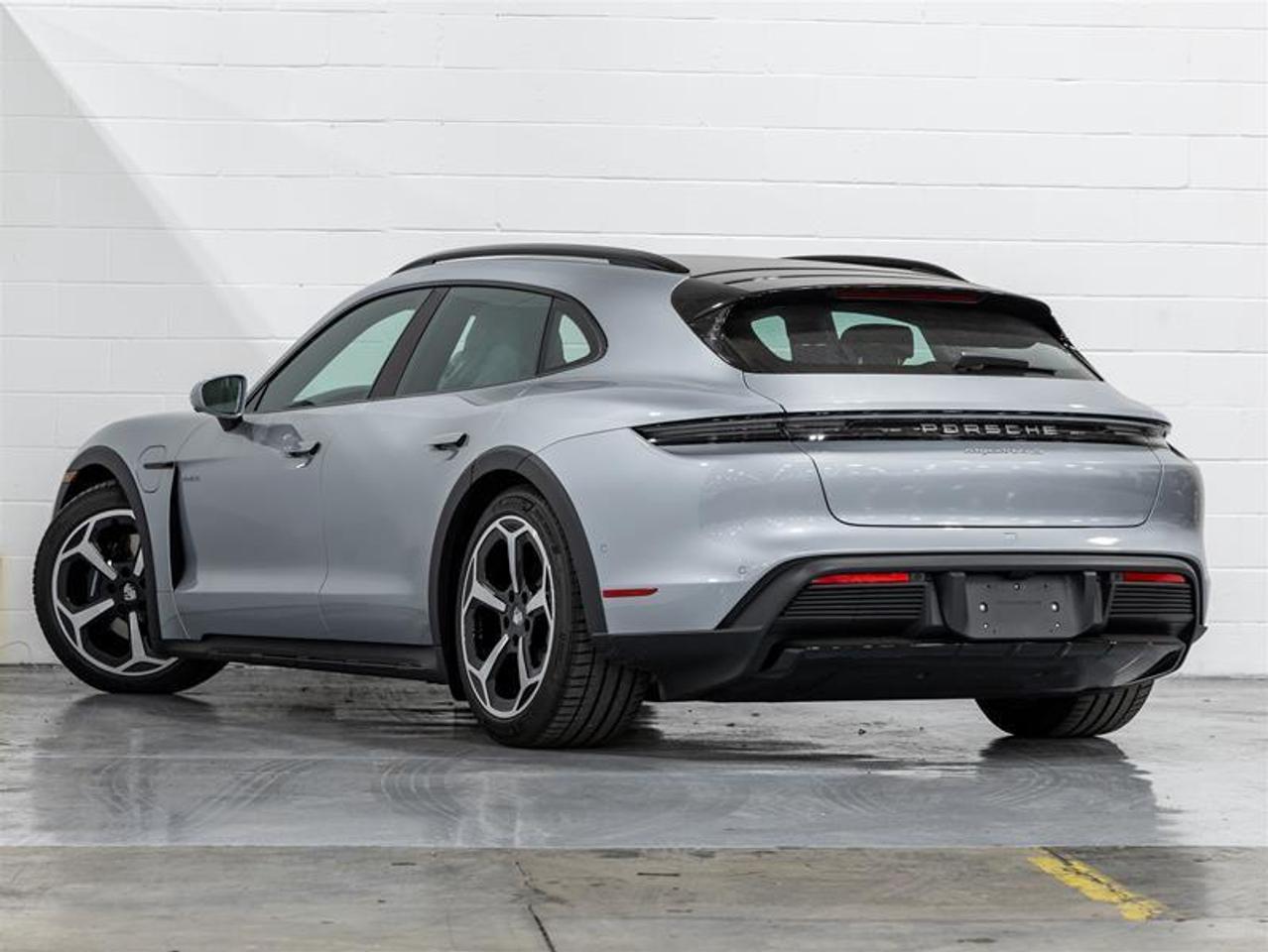 2025 Porsche Taycan  Photo