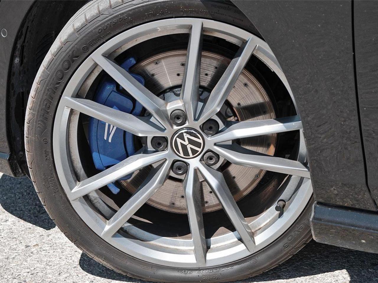 2024 Volkswagen Golf R Base (DSG) 4dr All-Wheel Drive 4MOTION Hatchback Photo