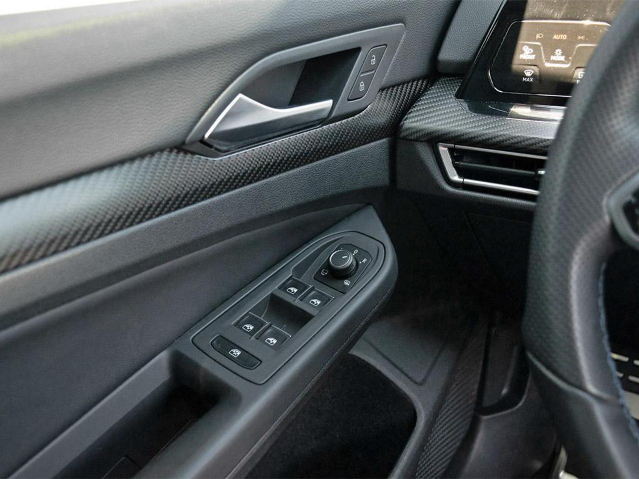2024 Volkswagen Golf R Base (DSG) 4dr All-Wheel Drive 4MOTION Hatchback Photo