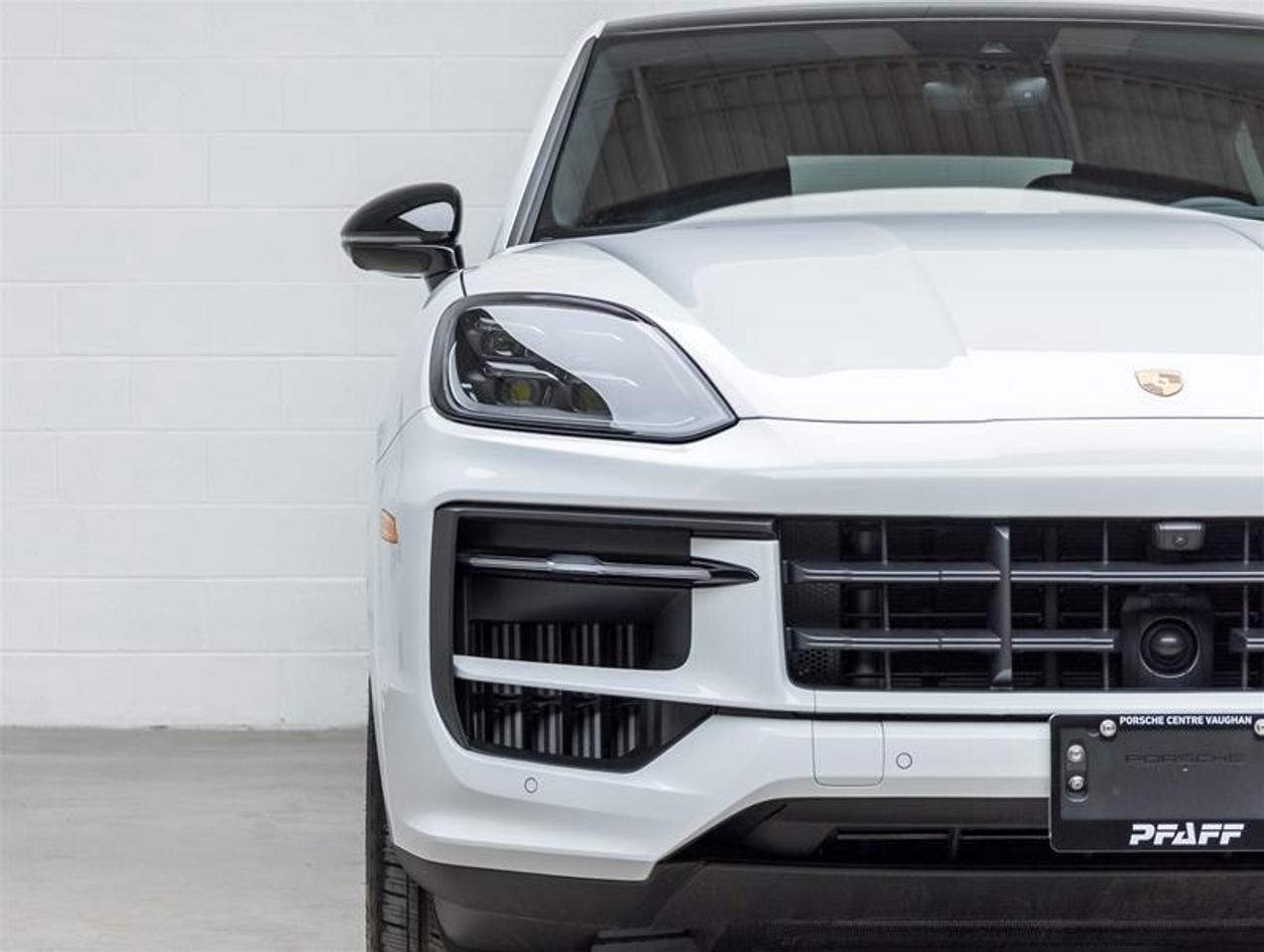 2026 Porsche Cayenne  Photo2