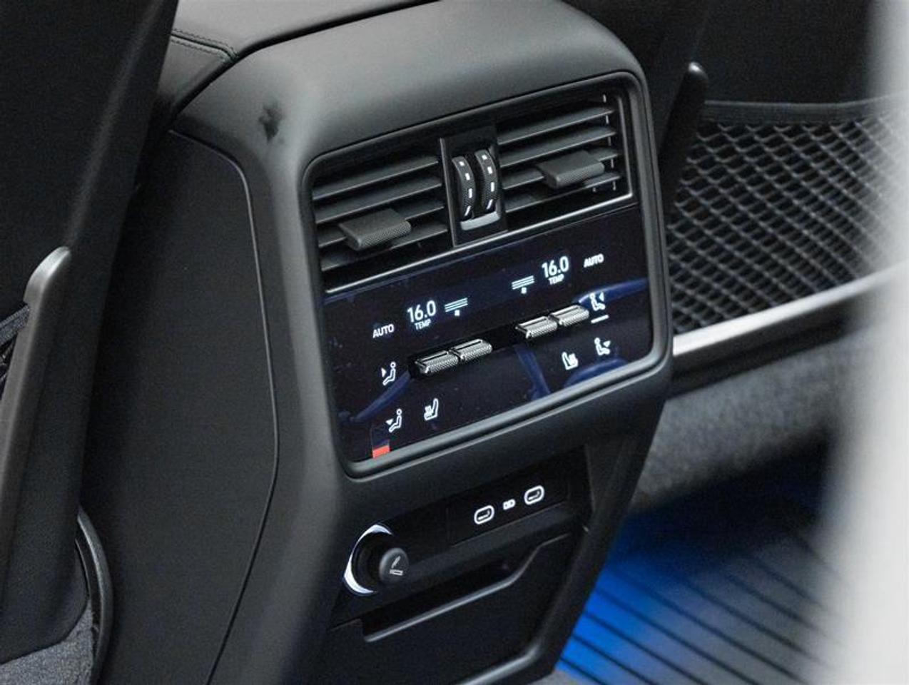 2026 Porsche Cayenne  Photo