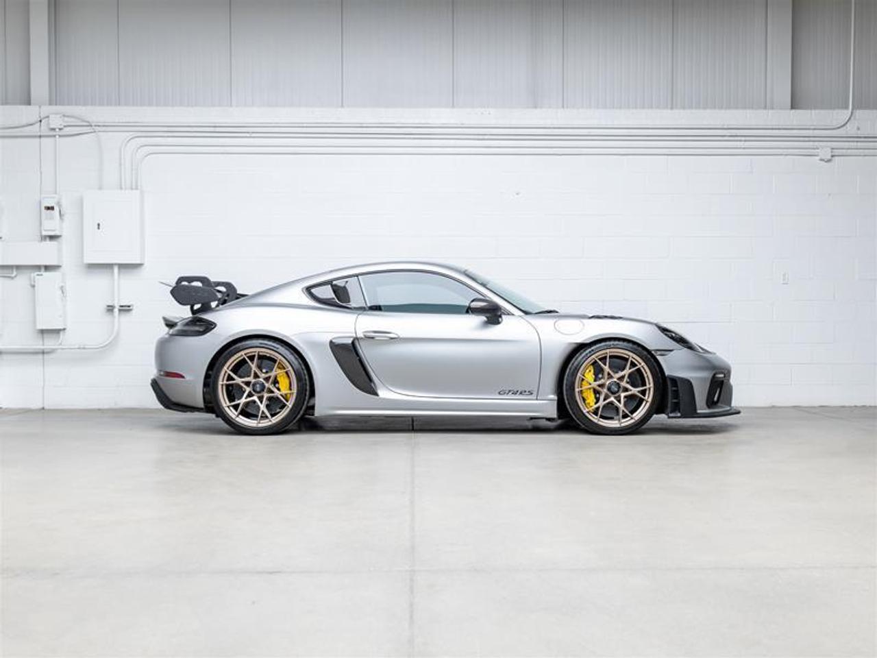 2025 Porsche 718 Cayman  Photo