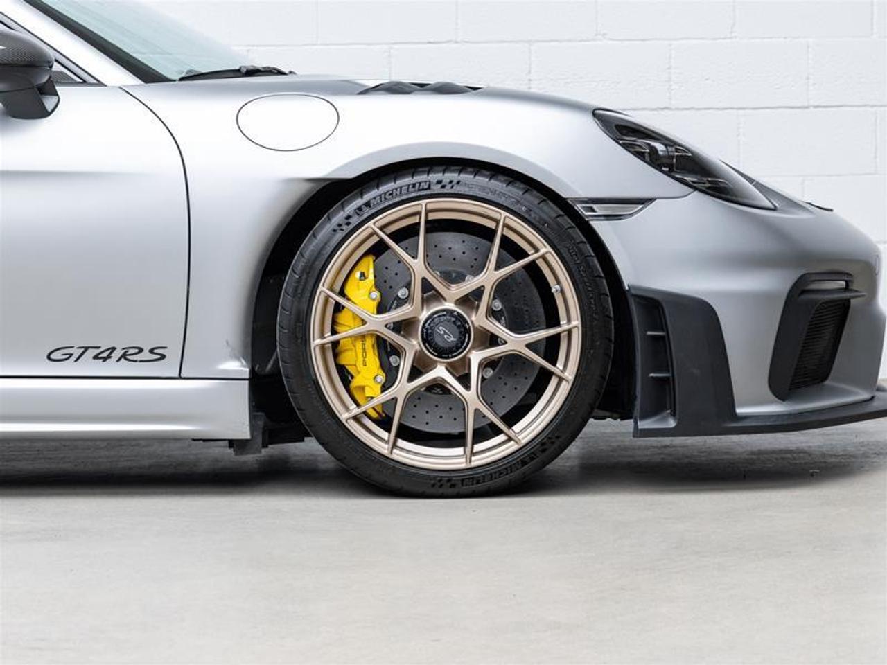 2025 Porsche 718 Cayman  Photo