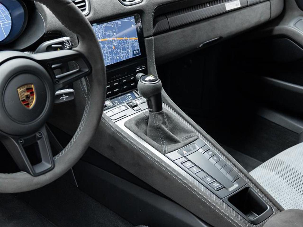 2025 Porsche 718 Cayman  Photo