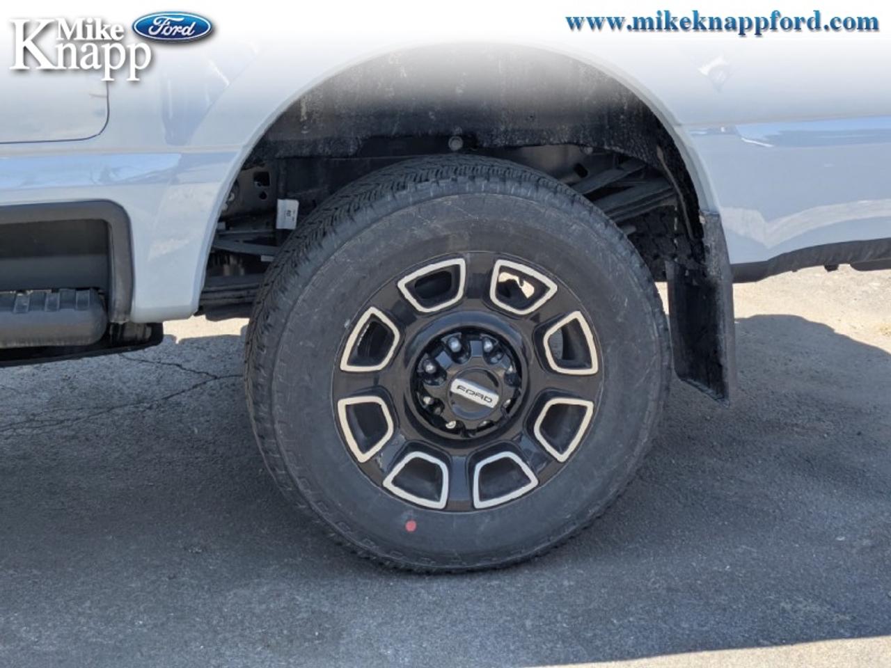 2026 Ford F-250 SUPER DUTY Platinum Photo